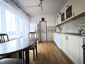 Prodej bytu 3+1, Chýnov, U Kuželníku, 76 m2