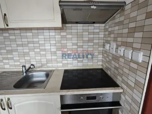 Prodej bytu 3+1, Chýnov, U Kuželníku, 76 m2