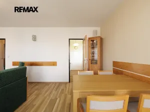 Prodej bytu 3+1, Praha - Komořany, Za sídlištěm, 73 m2