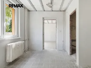 Prodej obchodního prostoru, Plzeň, Rokycanská, 27 m2