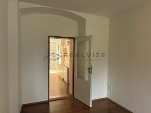 Pronájem bytu 3+1, České Budějovice, V Oblouku, 80 m2