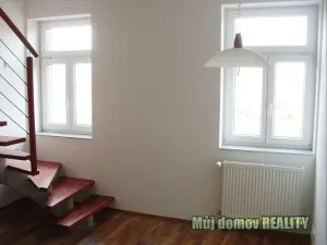 Pronájem bytu 2+kk, Praha - Vysočany, Freyova, 45 m2