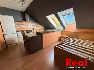 Pronájem bytu 2+kk, Hodonín, Brandlova, 48 m2