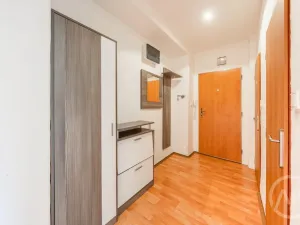 Prodej bytu 2+1, Ostrava - Poruba, Liptaňské náměstí, 54 m2