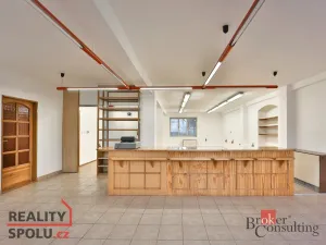 Pronájem obchodního prostoru, Libáň, náměstí Svobody, 100 m2
