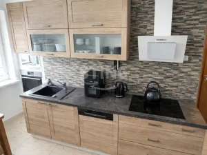 Prodej bytu 3+1, Komárov, 70 m2