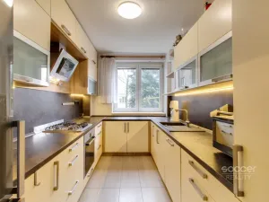 Pronájem bytu 3+kk, Praha - Břevnov, Pod Královkou, 70 m2