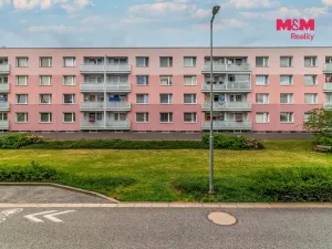 Prodej bytu 2+1, Hostinné, Sídliště, 68 m2