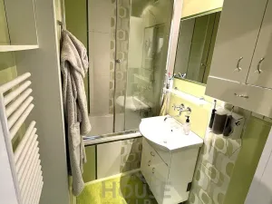 Prodej bytu 2+kk, Praha - Kobylisy, Taussigova, 45 m2