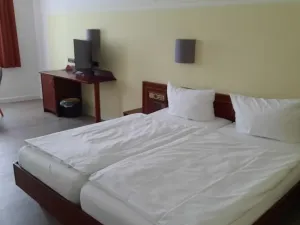 Prodej ubytování, Zeulenroda, Německo, 2077 m2