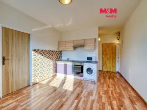 Pronájem bytu 1+1, Rokycany - Nové Město, Pod Ohradou, 35 m2