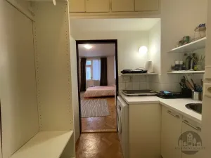 Pronájem bytu 1+kk, Praha - Karlín, Křižíkova, 35 m2