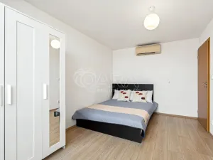 Prodej bytu 2+kk, Praha - Dejvice, Kafkova, 53 m2