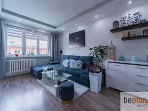 Prodej bytu 2+1, Nová Role, Svobodova, 54 m2