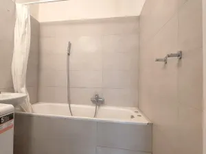 Pronájem bytu 2+kk, Praha - Žižkov, Ambrožova, 49 m2
