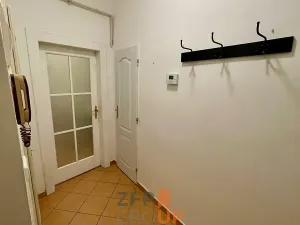 Prodej bytu 1+1, Praha - Strašnice, Pod altánem, 48 m2