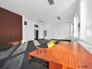 Prodej obchodního prostoru, Hodonín, Velkomoravská, 702 m2