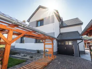 Prodej rodinného domu, Rozstání, 450 m2
