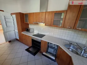 Pronájem bytu 1+kk, Praha - Břevnov, Na Petynce, 40 m2