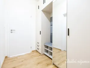 Pronájem bytu 2+kk, Praha - Vysočany, Gerstelova, 55 m2