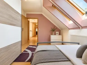 Prodej vícegeneračního domu, Šternberk, Tolstého, 201 m2