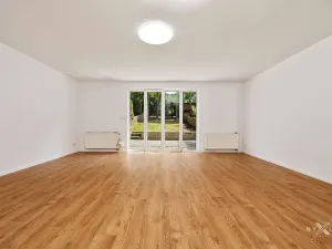 Pronájem rodinného domu, Praha - Štěrboholy, Pod areálem, 324 m2
