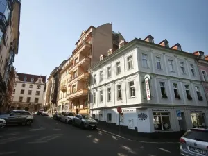 Pronájem bytu 3+1, Karlovy Vary, Bulharská, 90 m2