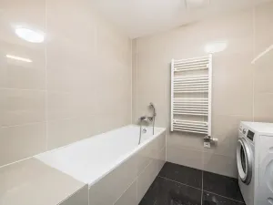 Pronájem bytu 3+kk, Praha - Karlín, Sokolovská, 88 m2