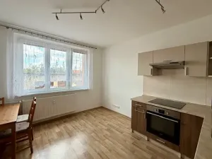 Pronájem bytu 1+1, Nové Strašecí, Křivoklátská, 38 m2