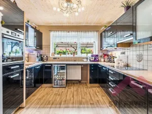 Prodej rodinného domu, Nupaky, K Parku, 160 m2