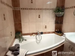 Prodej bytu 3+1, Praha - Letňany, Malkovského, 75 m2