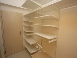 Pronájem bytu 3+kk, Kladno, Generála Selnera, 63 m2