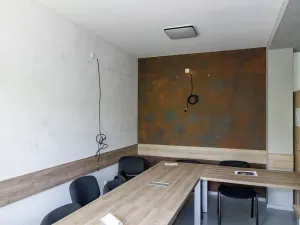 Prodej výrobních prostor, Dubí, Horská, 3047 m2