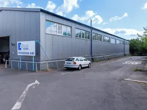 Prodej výrobních prostor, Dubí, Horská, 3047 m2