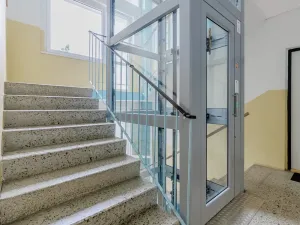 Pronájem bytu 3+1, Praha - Podolí, Na Zvoničce, 61 m2