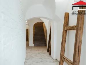 Prodej bytu 3+kk, Frýdek-Místek, Zámecké nám., 89 m2