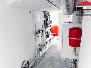 Prodej bytu 2+kk, Frýdek-Místek, Zámecké nám., 89 m2