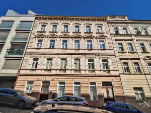 Pronájem bytu 1+kk, Praha - Smíchov, Mozartova, 35 m2