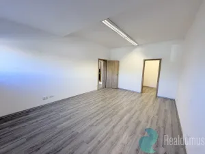 Pronájem kanceláře, Český Krumlov, Budějovická, 72 m2