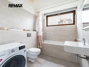 Prodej bytu 1+kk, Praha - Hrdlořezy, Učňovská, 45 m2