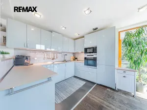 Prodej bytu 4+1, Praha - Malešice, Univerzitní, 109 m2
