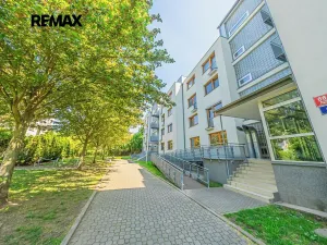 Prodej bytu 4+1, Praha - Malešice, Univerzitní, 109 m2