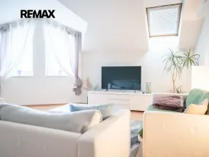 Prodej bytu 2+kk, Hradec Králové, Za Škodovkou, 68 m2
