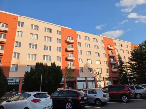 Pronájem bytu 2+1, Hradec Králové, třída SNP, 56 m2