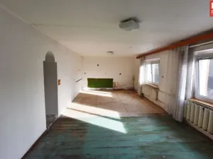 Prodej bytu 3+1, Komárno, 130 m2