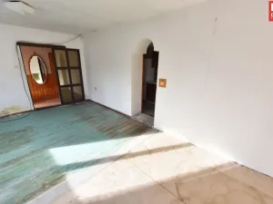 Prodej bytu 3+1, Komárno, 130 m2
