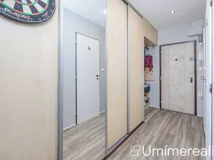 Prodej bytu 2+kk, Praha - Horní Měcholupy, Neapolská, 43 m2