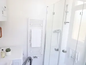Pronájem bytu 2+kk, Praha - Holešovice, U vody, 56 m2