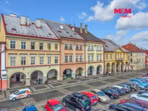 Prodej rodinného domu, Jičín - Staré Město, Valdštejnovo náměstí, 917 m2