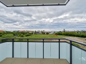 Pronájem bytu 2+kk, Praha - Strašnice, Strančická, 52 m2